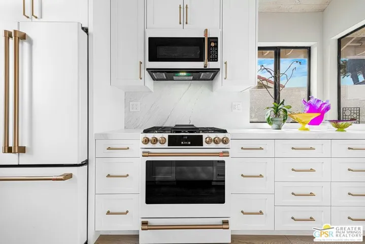 12 San Felipe Drive, Palm Desert, California 92260