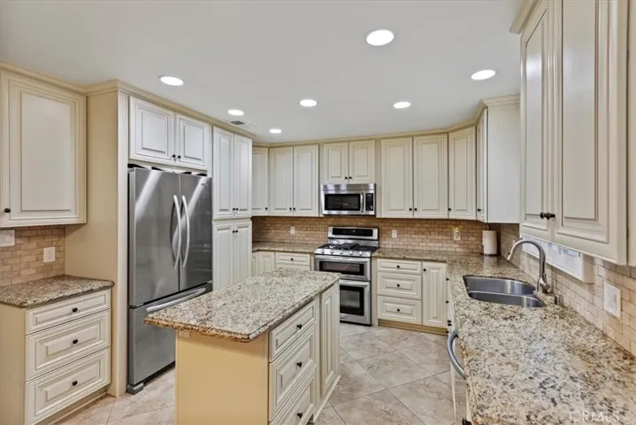 4472 Beechwood Place, Riverside, California 92506