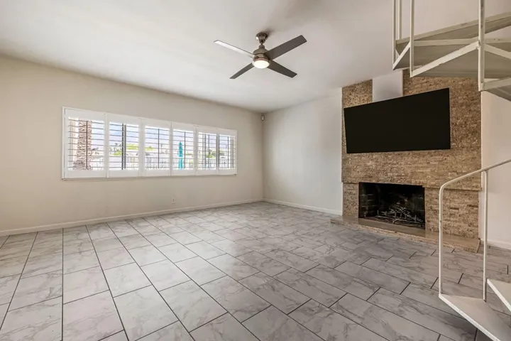 14-web-or-mls-415-AvenidaGranada_014
