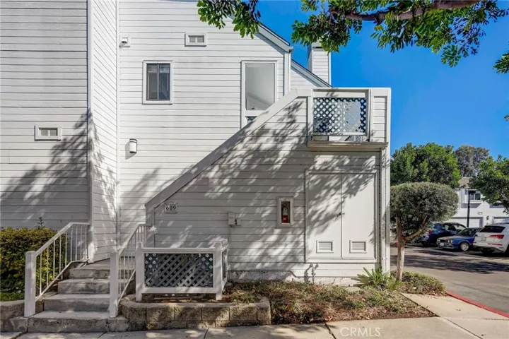 609 Springbrook N 56, Irvine, California 92614