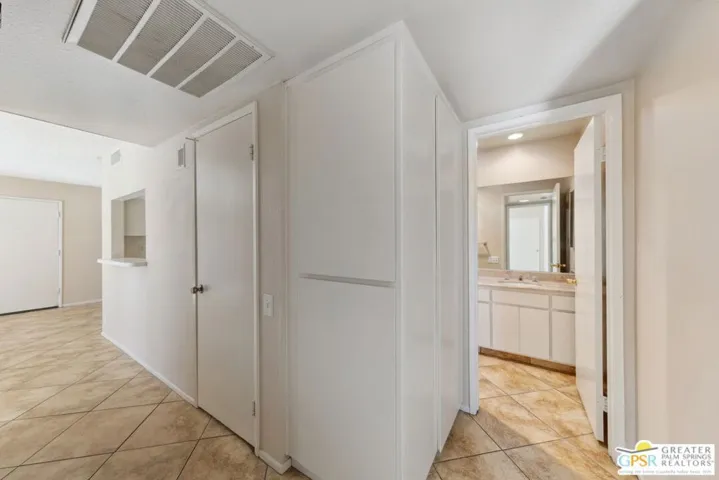 1111 E Ramon Road 43, Palm Springs, California 92264