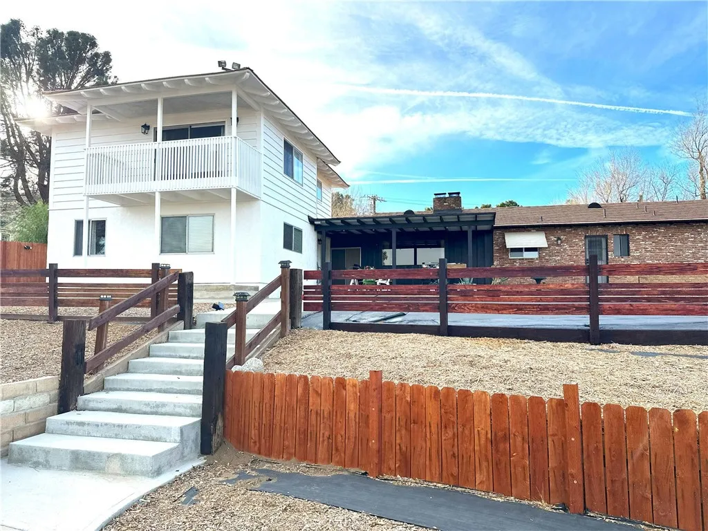 39954 90th Street W, Leona Valley, California 93551 home-pic-17