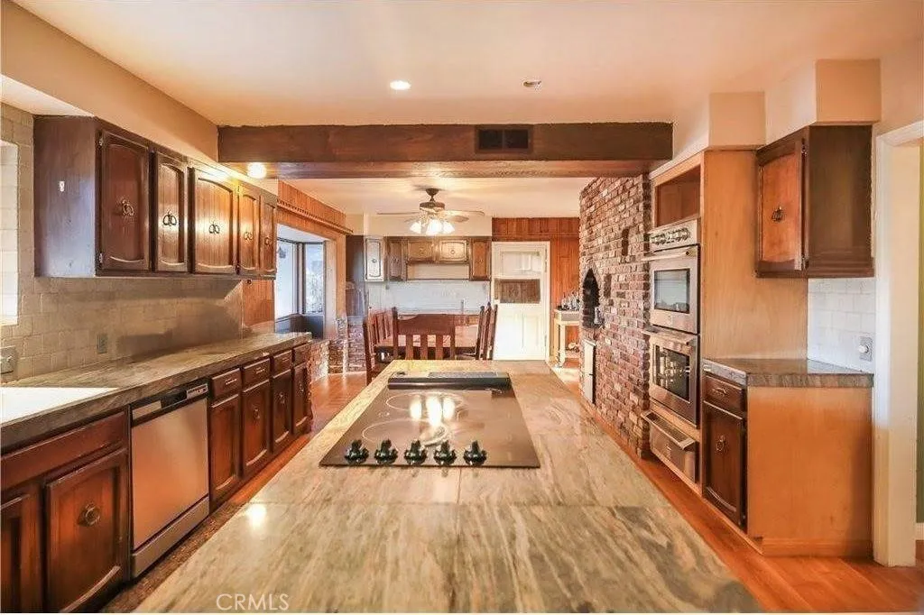 39954 90th Street W, Leona Valley, California 93551 home-pic-6