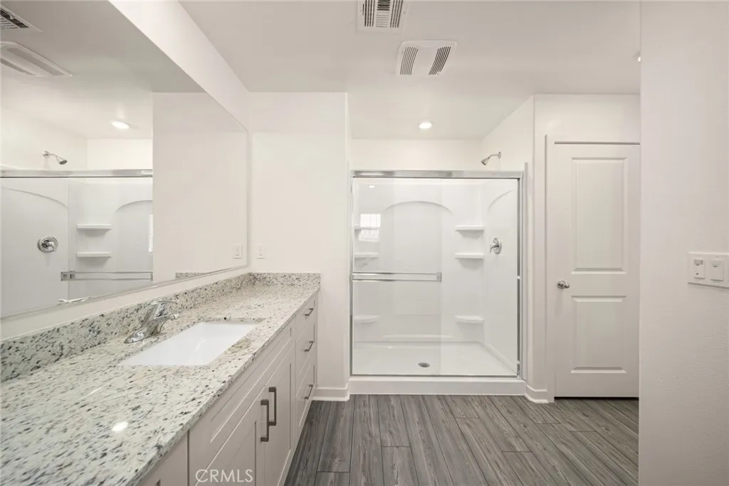 42481 Isla Court, Indio, California 92201 home-pic-16