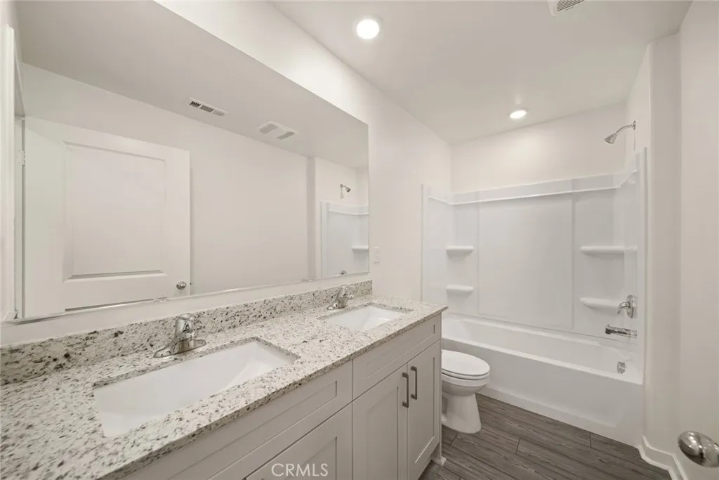 42481 Isla Court, Indio, California 92201 home-pic-4