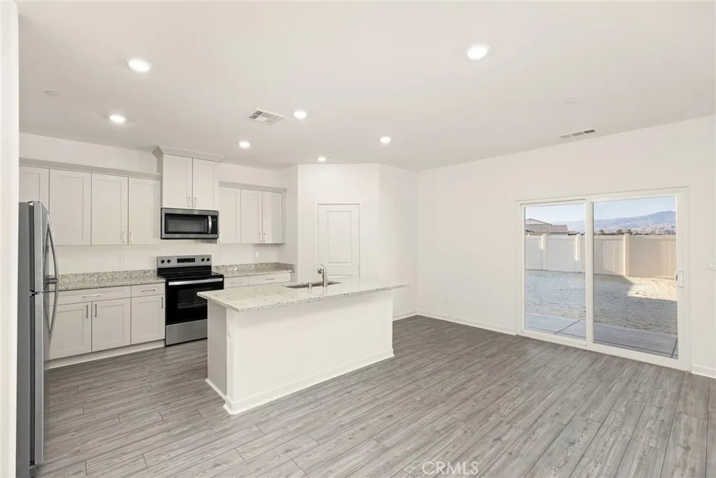 42481 Isla Court, Indio, California 92201 home-pic-12