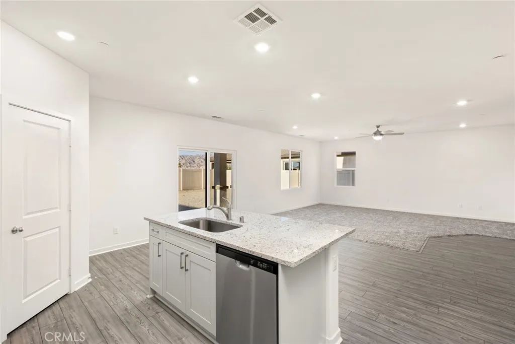 42481 Isla Court, Indio, California 92201 home-pic-14