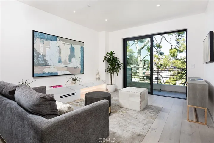 356 Dahlia Place, Corona Del Mar, California 92625
