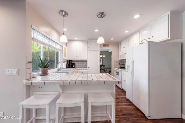 2397LaurelparkCt 19