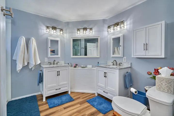 73833 Elizabeth Dr Thousand-large-051-05
