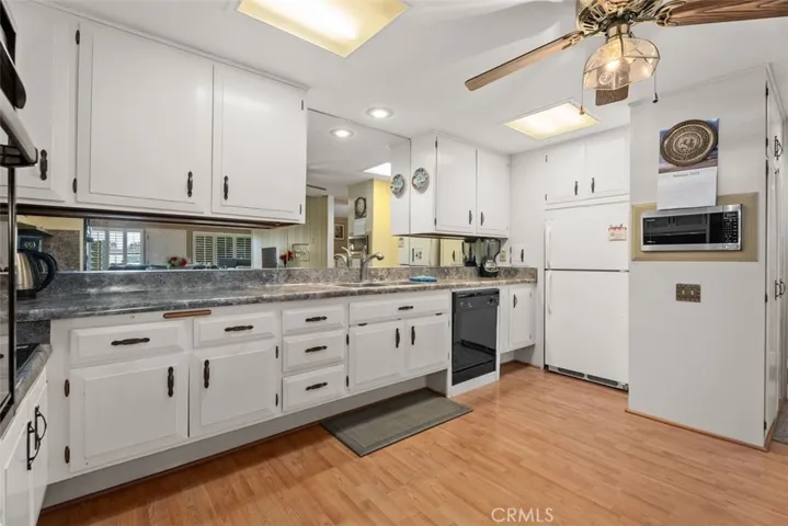 13680 E El Dorado Drive M3-33h, Seal Beach, California 90740