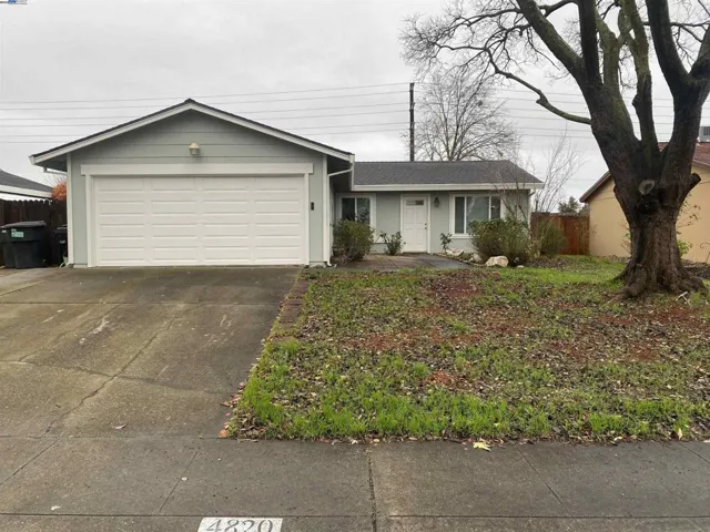 4820 Kingbird Way, Sacramento, California 95842