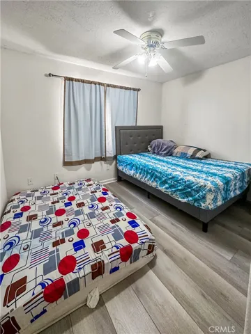 9952 Hemlock Avenue, Hesperia, California 92345