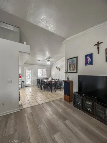 9952 Hemlock Avenue, Hesperia, California 92345