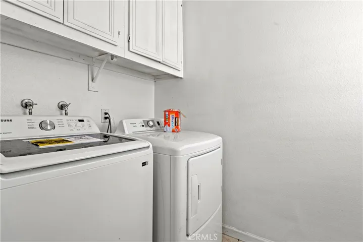 9952 Hemlock Avenue, Hesperia, California 92345