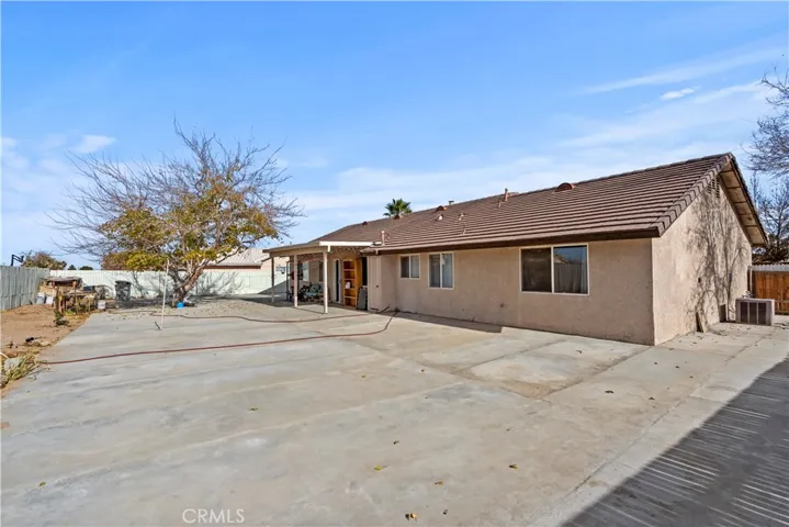 9952 Hemlock Avenue, Hesperia, California 92345