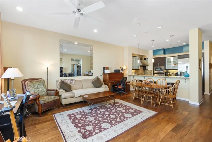 21 Gramercy 419, Irvine, California 92612