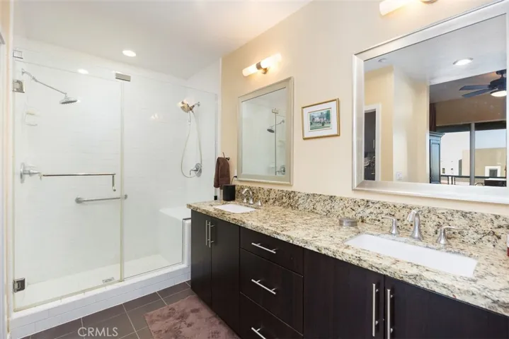 21 Gramercy 419, Irvine, California 92612