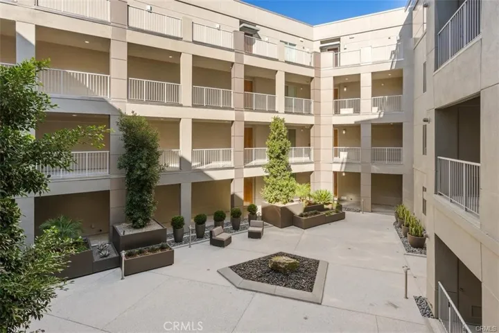 21 Gramercy 419, Irvine, California 92612
