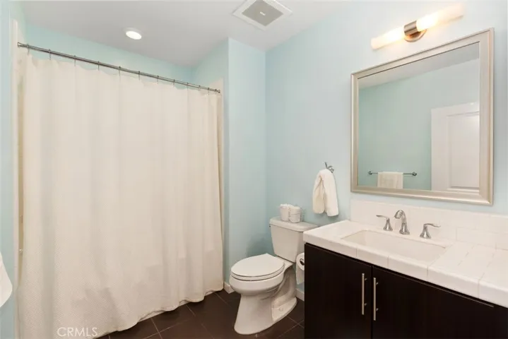 21 Gramercy 419, Irvine, California 92612