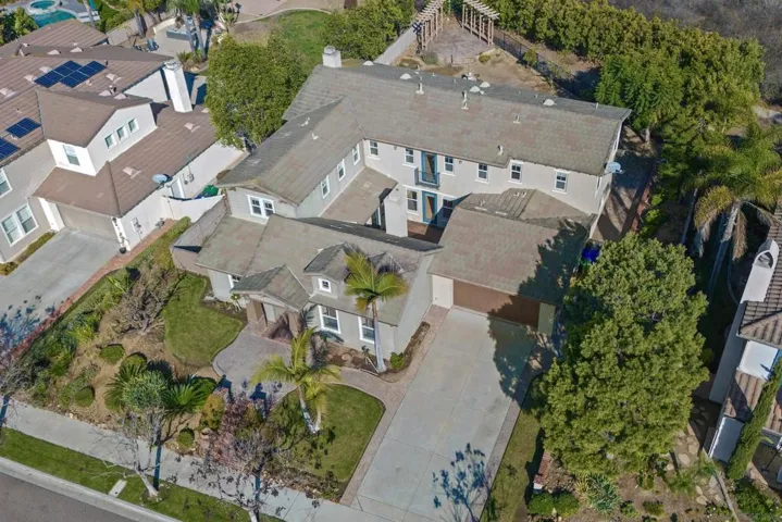 3516 Corte Delfinio, Carlsbad, California 92009
