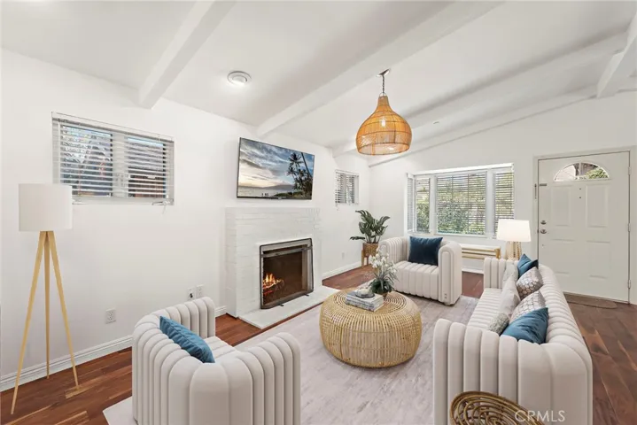 355 Pearl Street, Laguna Beach, California 92651