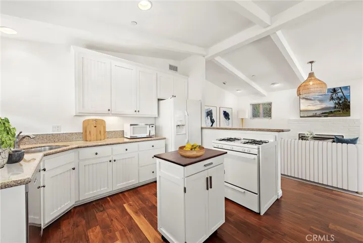 355 Pearl Street, Laguna Beach, California 92651