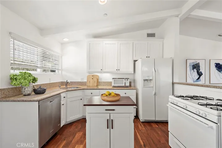 355 Pearl Street, Laguna Beach, California 92651
