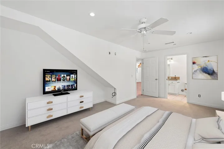 355 Pearl Street, Laguna Beach, California 92651
