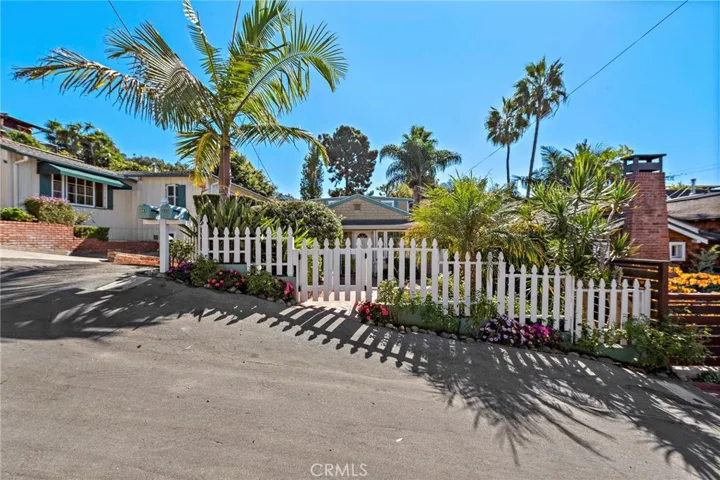 355 Pearl Street, Laguna Beach, California 92651