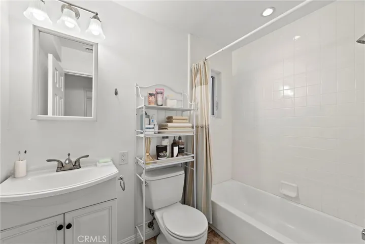 355 Pearl Street, Laguna Beach, California 92651