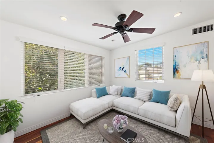 355 Pearl Street, Laguna Beach, California 92651