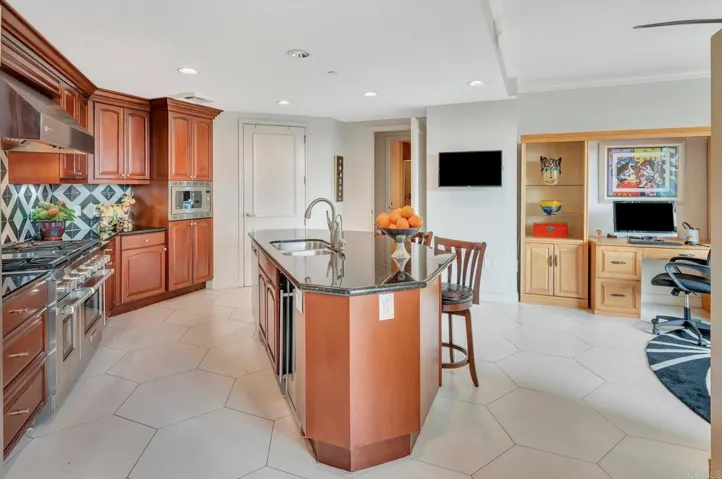 2500 6th Street 303, San Diego, California 92103