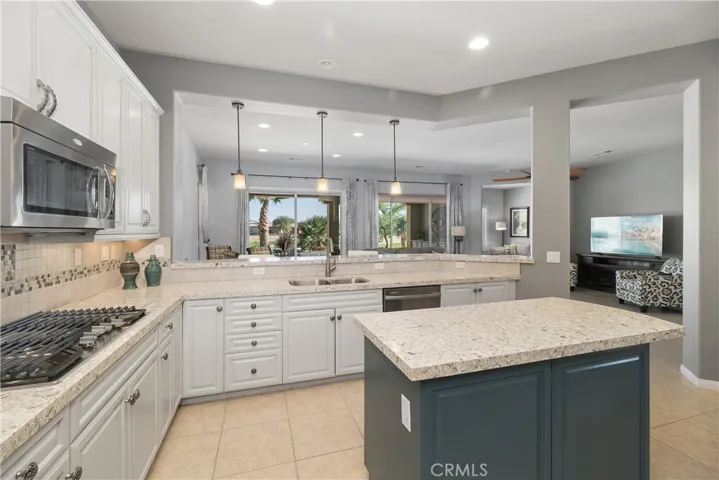 39010 Camino Las Hoyes, Indio, California 92203
