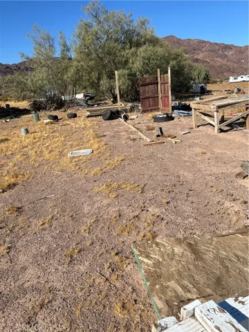 46262 Magney Lane, Newberry Springs, California 92365