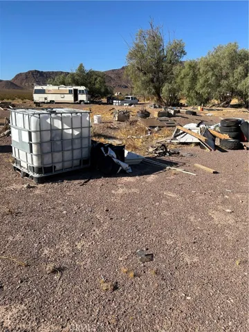 46262 Magney Lane, Newberry Springs, California 92365