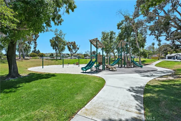8 Rocky Glen, Irvine, California 92603
