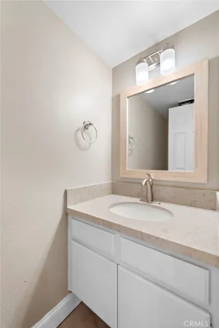 8 Rocky Glen, Irvine, California 92603