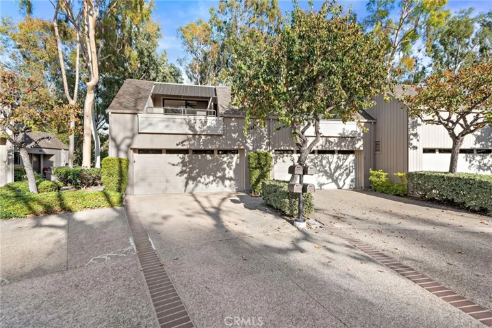 8 Rocky Glen, Irvine, California 92603