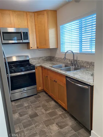 Kitchen 1
