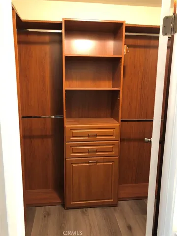 Walk-in closet