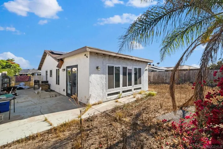 302 Sweetwood, San Diego, California 92114