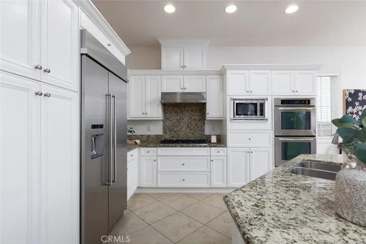 White kitchen