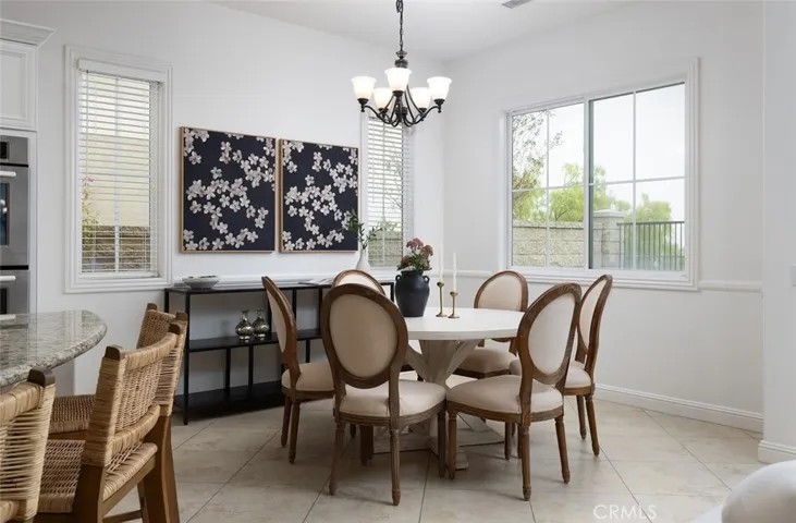Sunny Dinette