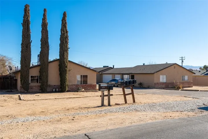 15821 Rancherias Road, Apple Valley, California 92307