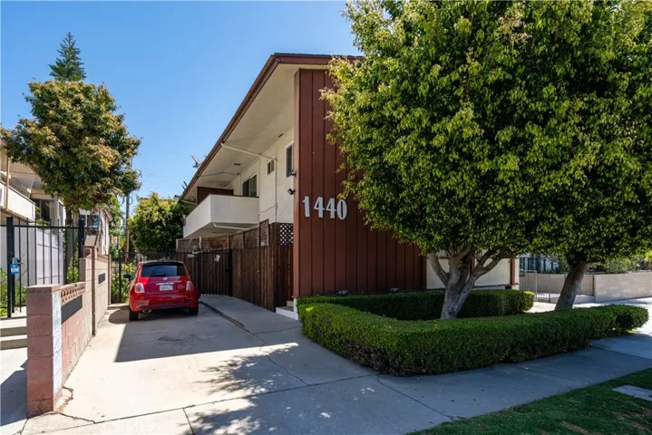 1440 S Barrington Avenue, Los Angeles, California 90025