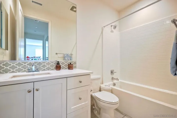950 Camino Cantera, Chula Vista, California 91913