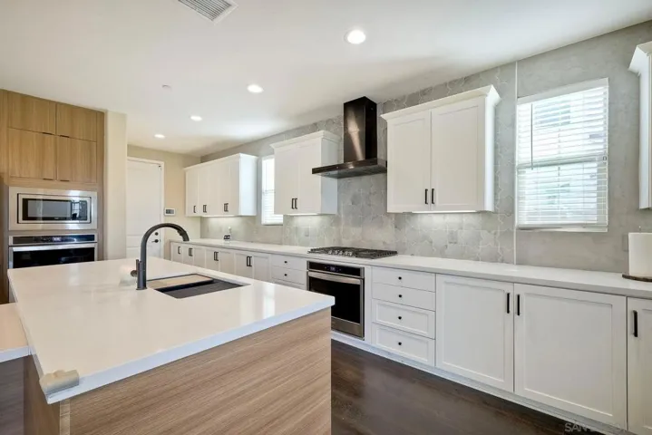 950 Camino Cantera, Chula Vista, California 91913