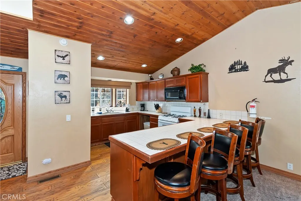 1134 Siskiyou Drive, Big Bear Lake, California 92315 home-pic-5
