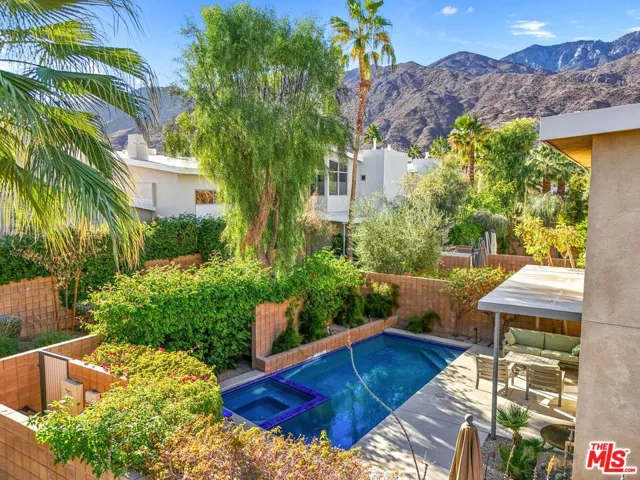 913 Oceo Circle, Palm Springs, California 92264